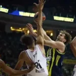 Fenerbahçe Beko, Euroleague'de galibiyetle sezonu açtı.
